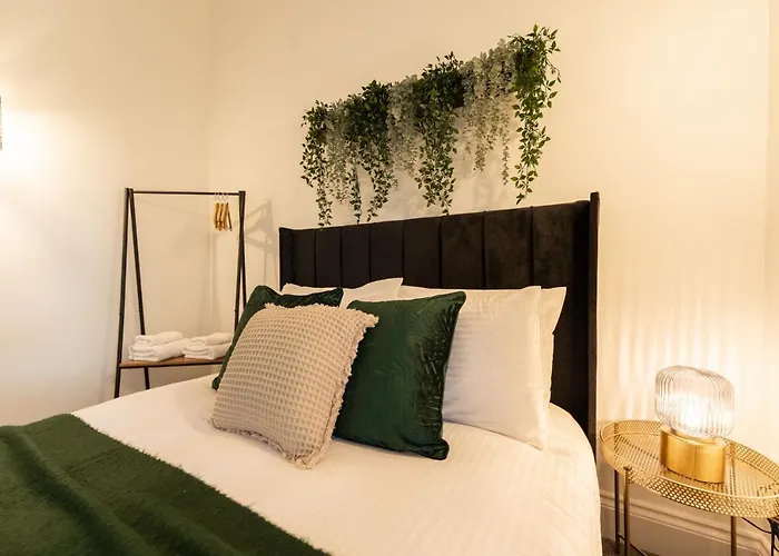 Peaceful Returns - 2 Bed House Near Roundhay Park 公寓 利兹