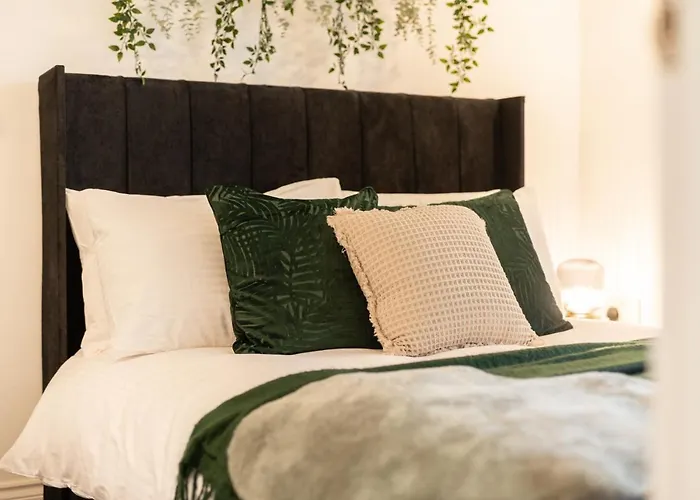 Peaceful Returns - 2 Bed House Near Roundhay Park 公寓 利兹