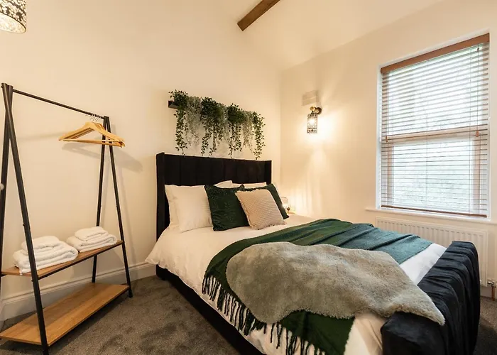 Peaceful Returns - 2 Bed House Near Roundhay Park 公寓 *