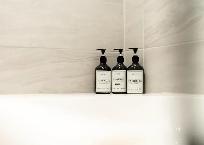 Peaceful Returns - 2 Bed House Near Roundhay Park 公寓