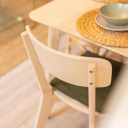 アパート Peaceful Returns - 2 Bed House Near Roundhay Park リーズ