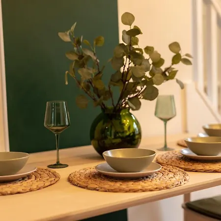 아파트 Peaceful Returns - 2 Bed House Near Roundhay Park *