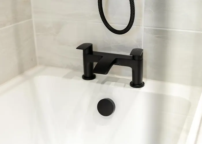 아파트 Peaceful Returns - 2 Bed House Near Roundhay Park 리즈